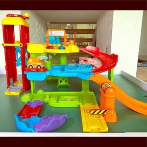 VTech Go! Go! Smart Wheels Park & Learn Garage